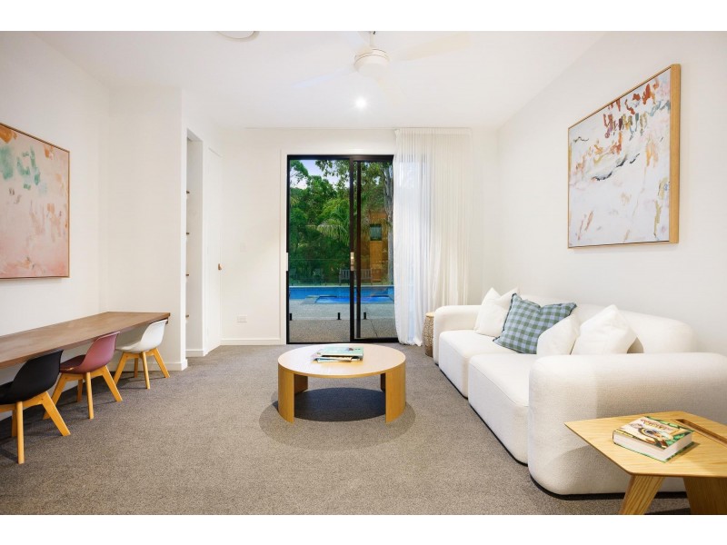 10 Baron Court, Tallai QLD 4213