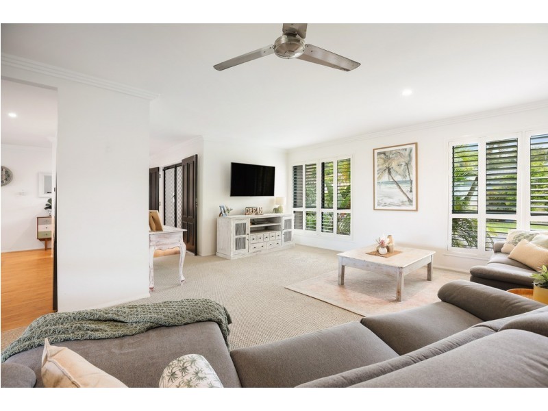 4 Beckington Terrace, Mudgeeraba QLD 4213