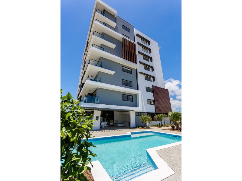202/112 Palm Meadows Drive, Carrara QLD 4211