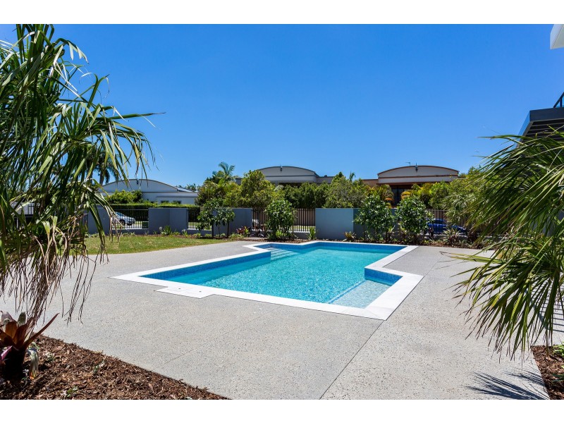 202/112 Palm Meadows Drive, Carrara QLD 4211