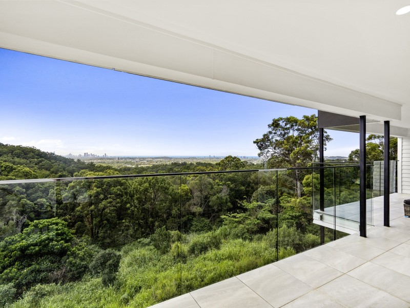 18 Bluebird Lane, Reedy Creek QLD 4227