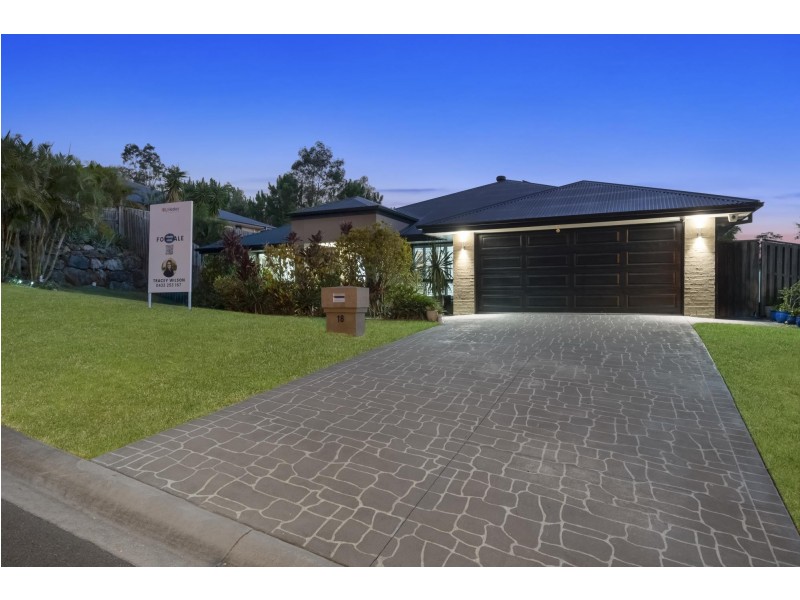 18 Huxley Court, Pacific Pines QLD 4211