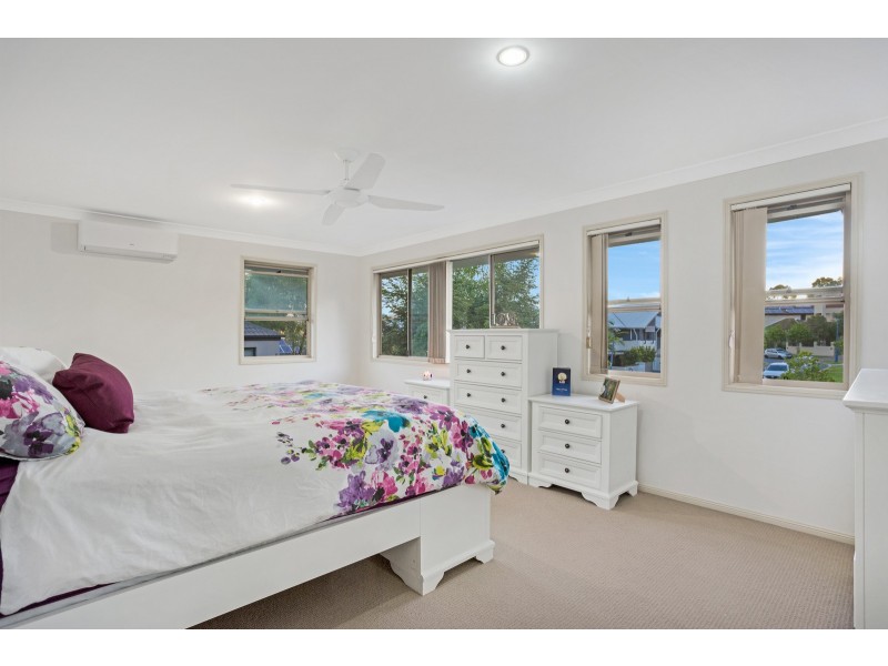 1/3 Winton Terrace, Varsity Lakes QLD 4227
