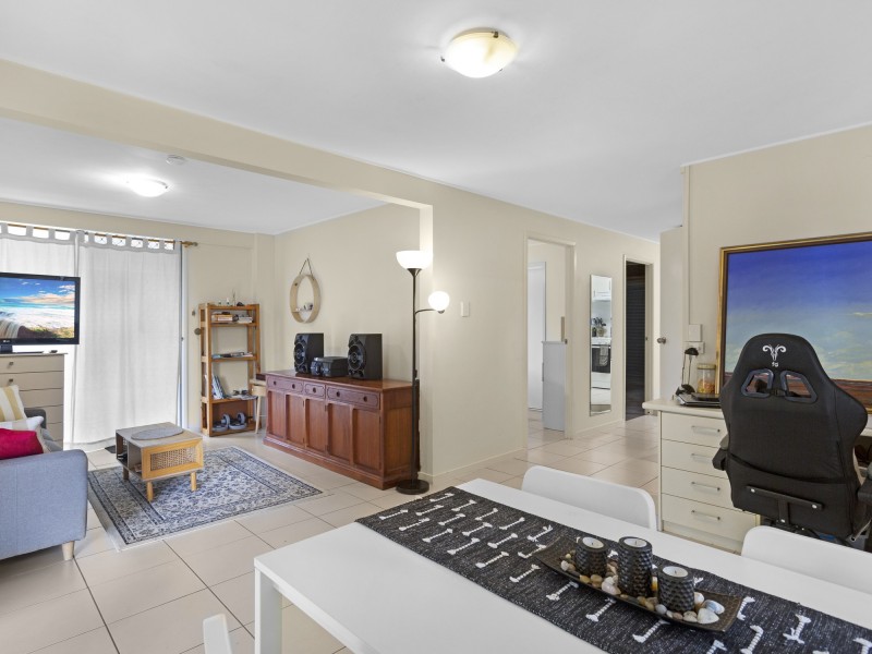 53 Baratta Street, Southport QLD 4215