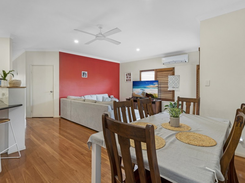 12 Mindelo Drive, Varsity Lakes QLD 4227