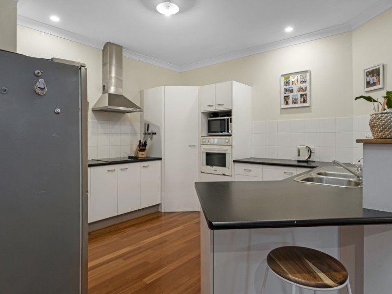 12 Mindelo Drive, Varsity Lakes QLD 4227