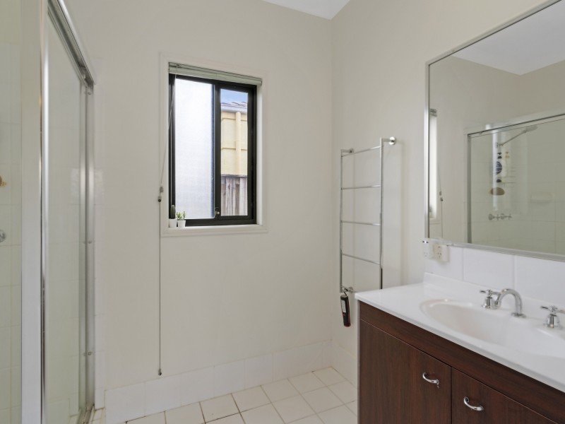 12 Mindelo Drive, Varsity Lakes QLD 4227