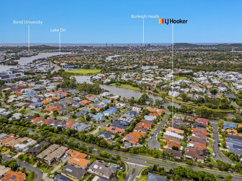 12 Mindelo Drive, Varsity Lakes QLD 4227