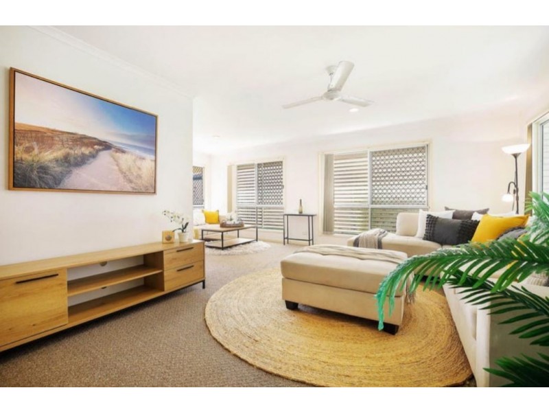 14 Wisconsin Street, Varsity Lakes QLD 4227