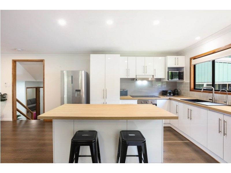 208 Dugandan Street, Nerang QLD 4211