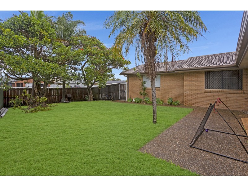 11 Tattler Way, Burleigh Waters QLD 4220