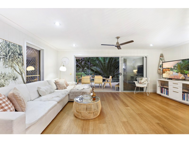 92 Verona Circuit, Burleigh Waters QLD 4220