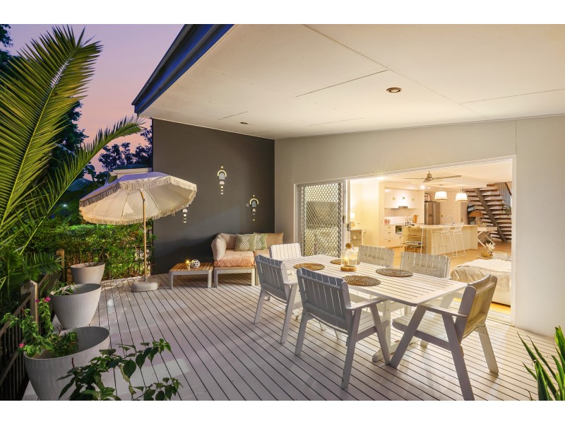 92 Verona Circuit, Burleigh Waters QLD 4220