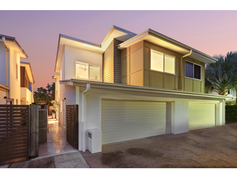 92 Verona Circuit, Burleigh Waters QLD 4220