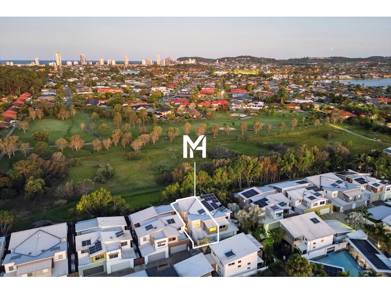 92 Verona Circuit, Burleigh Waters QLD 4220