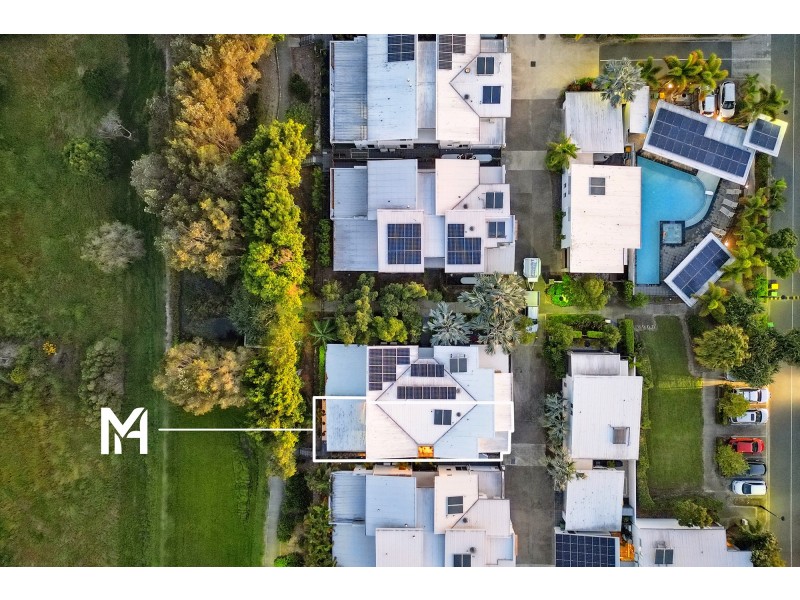 92 Verona Circuit, Burleigh Waters QLD 4220
