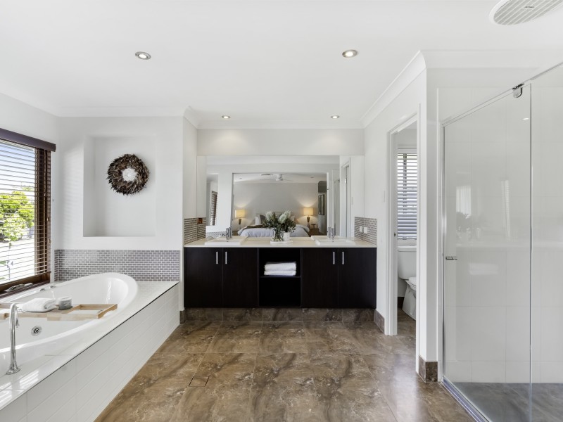 24 Daintree Drive, Coomera QLD 4209