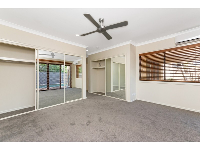 540 Oyster Cove Promenade, Helensvale QLD 4212