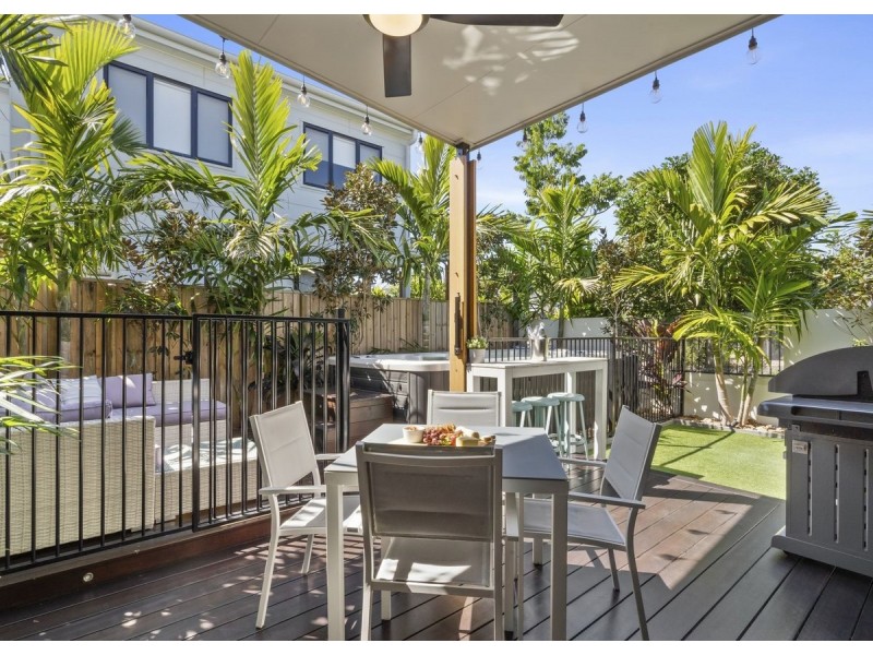 124 North Quay Circuit, Hope Island QLD 4212