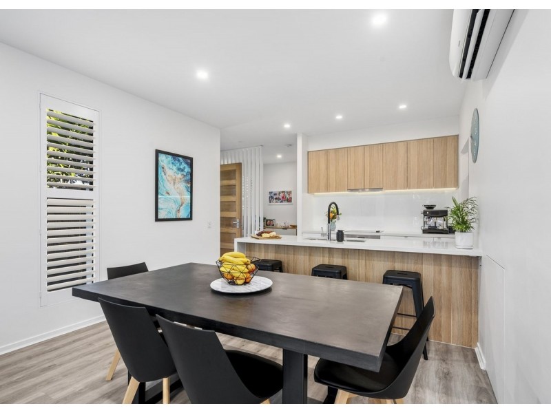 124 North Quay Circuit, Hope Island QLD 4212