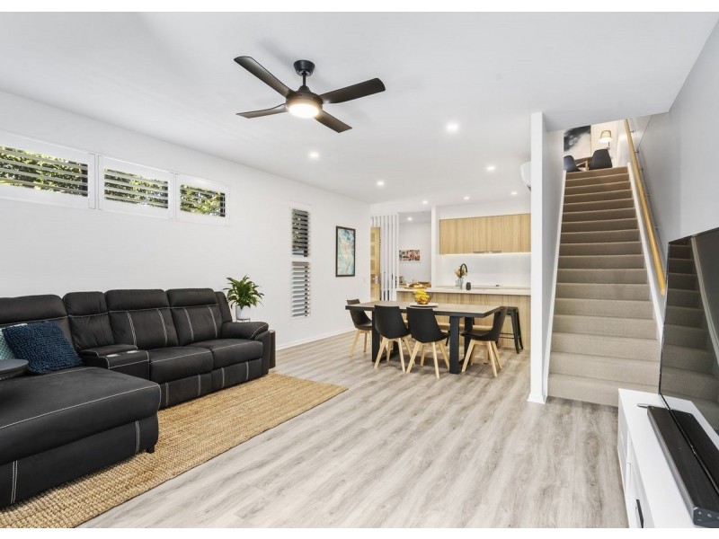 124 North Quay Circuit, Hope Island QLD 4212