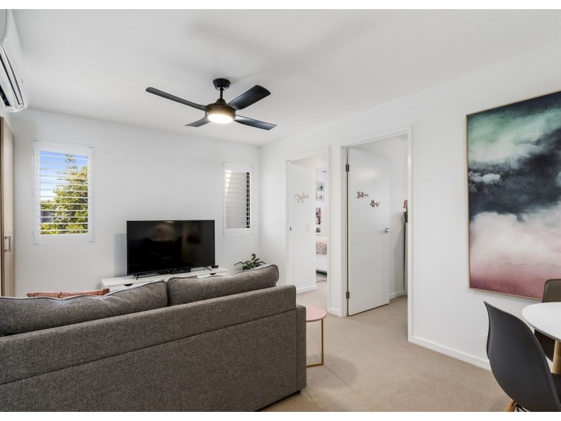 124 North Quay Circuit, Hope Island QLD 4212