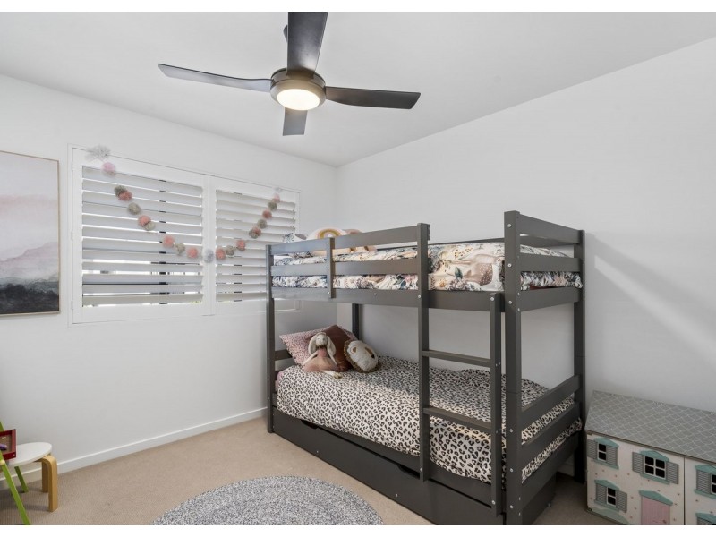 124 North Quay Circuit, Hope Island QLD 4212