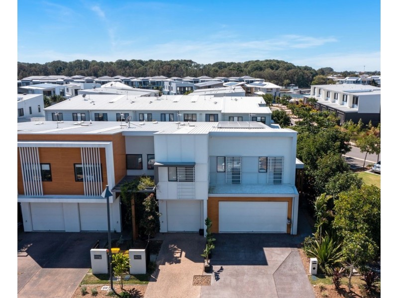 124 North Quay Circuit, Hope Island QLD 4212