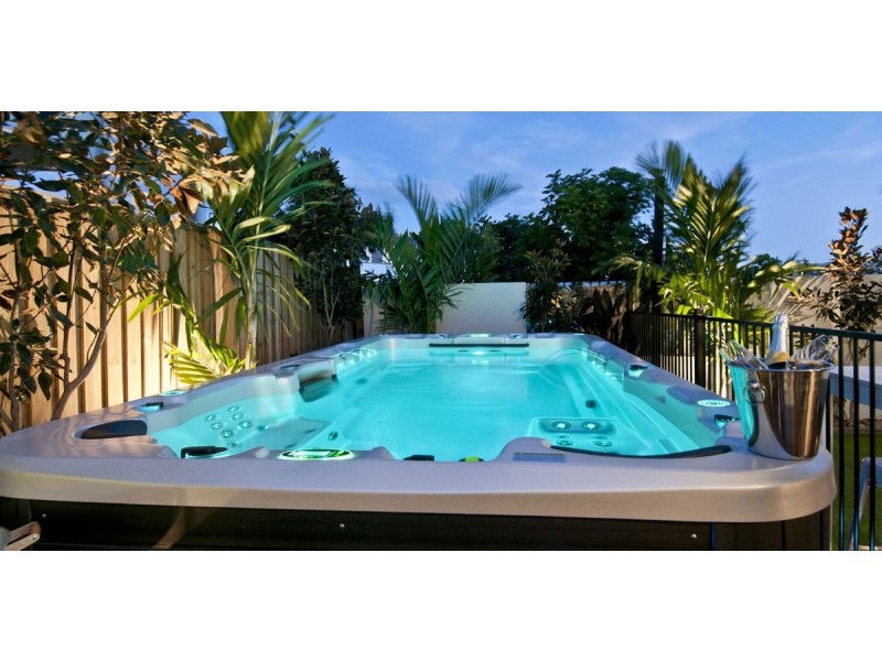 124 North Quay Circuit, Hope Island QLD 4212