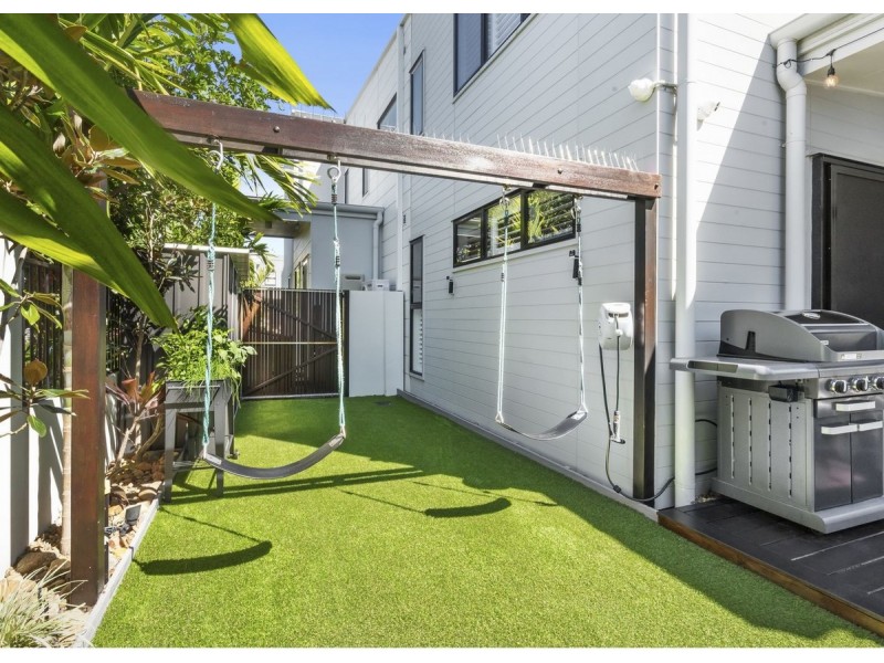 124 North Quay Circuit, Hope Island QLD 4212