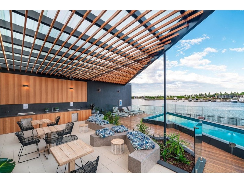 124 North Quay Circuit, Hope Island QLD 4212