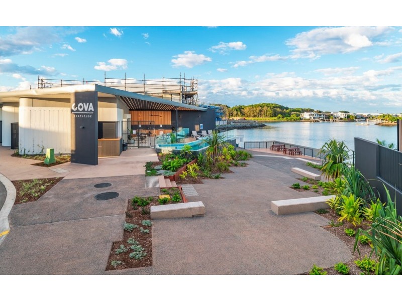 124 North Quay Circuit, Hope Island QLD 4212