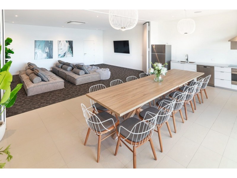 124 North Quay Circuit, Hope Island QLD 4212