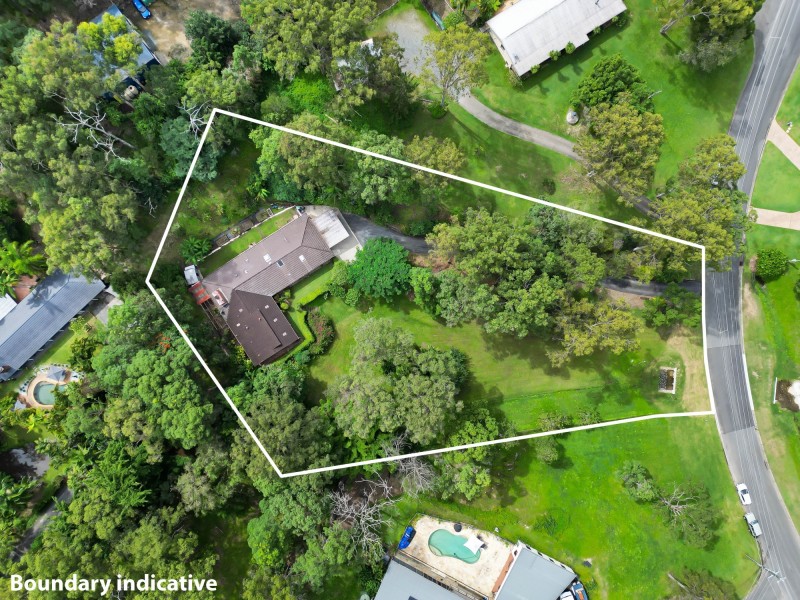 15 Thredbo Drive, Worongary QLD 4213