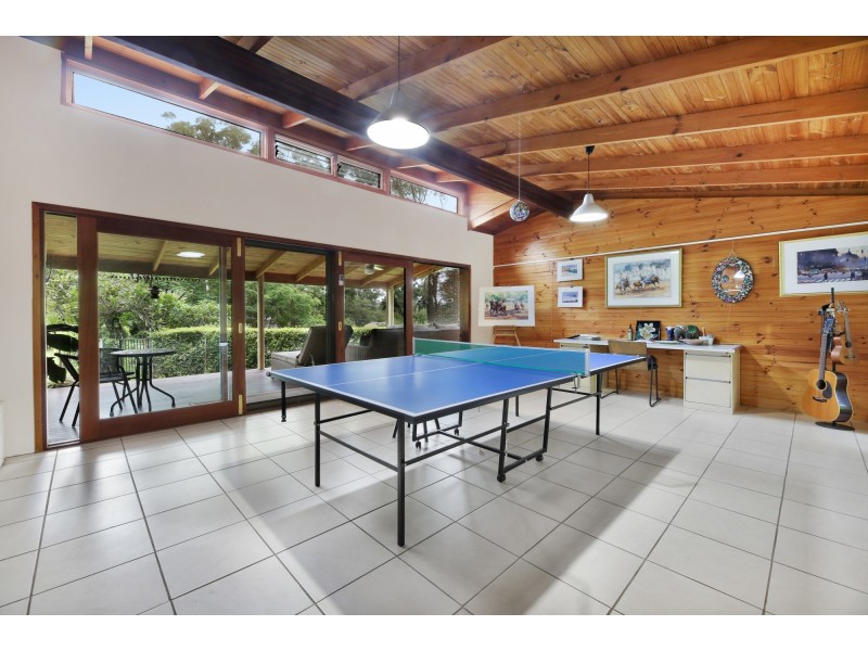 15 Thredbo Drive, Worongary QLD 4213