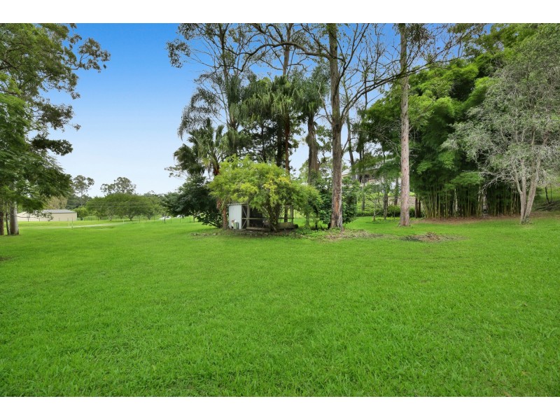 15 Thredbo Drive, Worongary QLD 4213