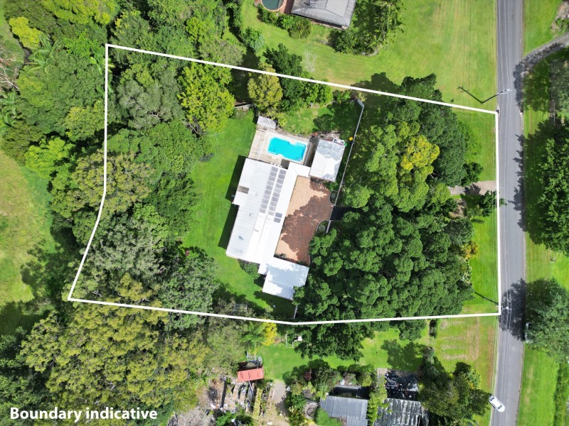 28 Thredbo Drive, Worongary QLD 4213