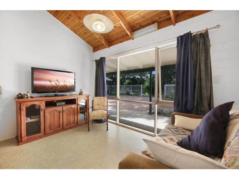 28 Thredbo Drive, Worongary QLD 4213