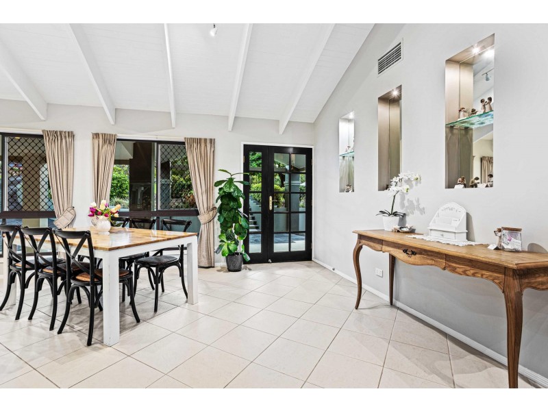 5 Rutherglen Court, Tallai QLD 4213