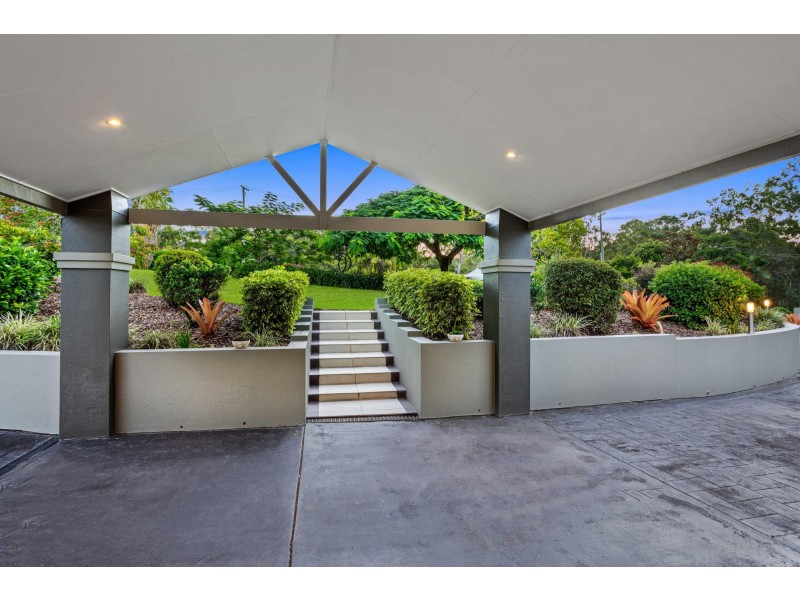 5 Rutherglen Court, Tallai QLD 4213