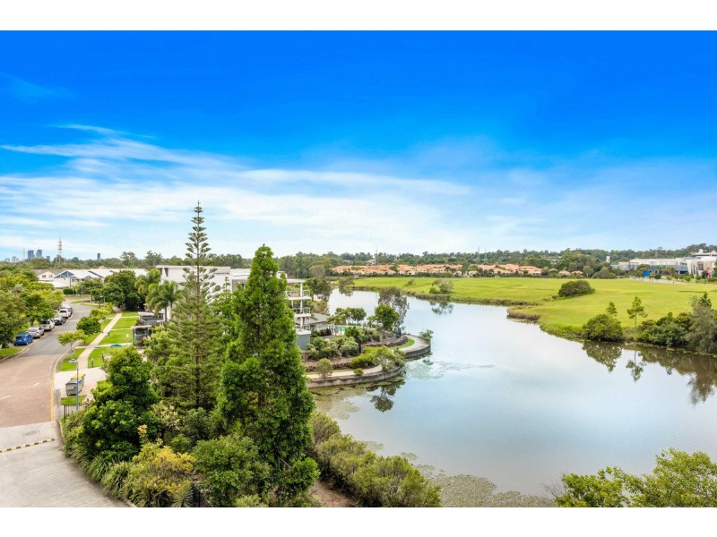 231/129 Laver Drive, Robina QLD 4226