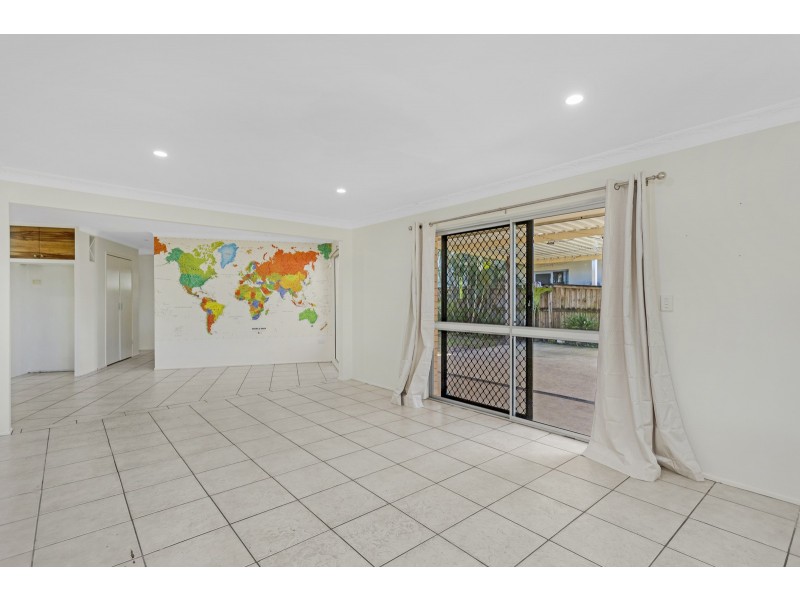 12 Adams Avenue, Miami QLD 4220