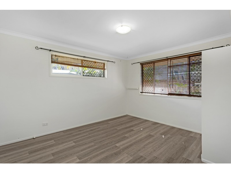 12 Adams Avenue, Miami QLD 4220