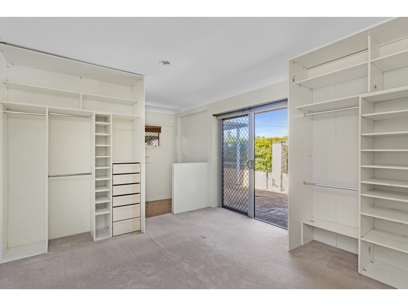 12 Adams Avenue, Miami QLD 4220