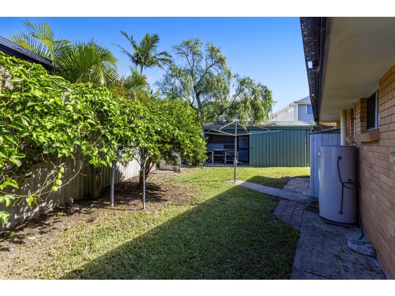 12 Adams Avenue, Miami QLD 4220