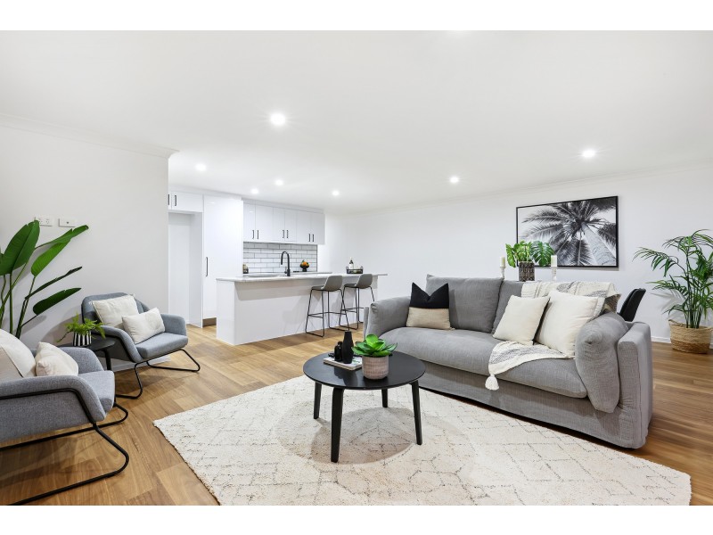 16/302 Christine Avenue, Varsity Lakes QLD 4227