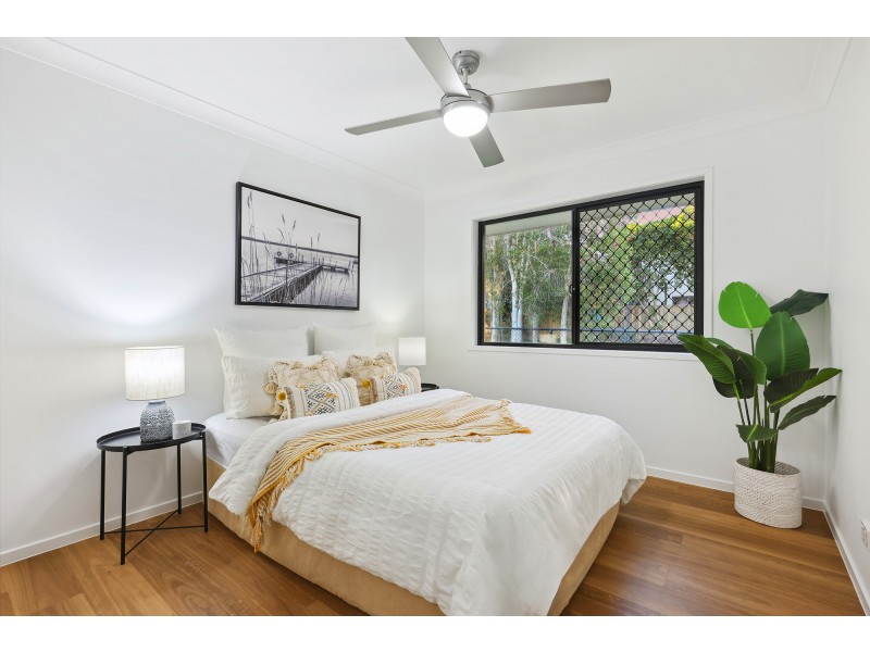 16/302 Christine Avenue, Varsity Lakes QLD 4227