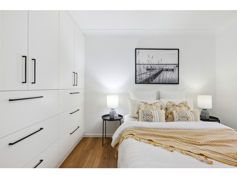 16/302 Christine Avenue, Varsity Lakes QLD 4227