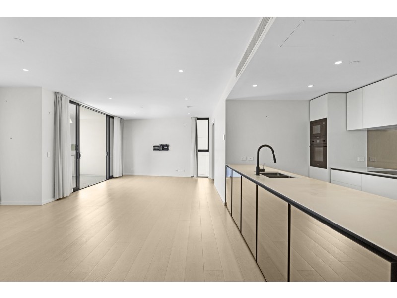 2704/1328 Gold Coast Highway, Palm Beach QLD 4221
