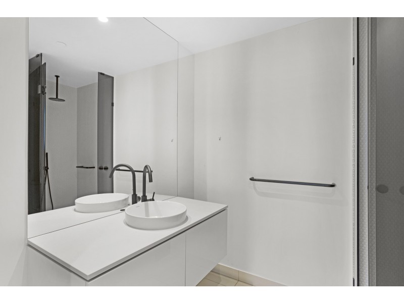 2704/1328 Gold Coast Highway, Palm Beach QLD 4221